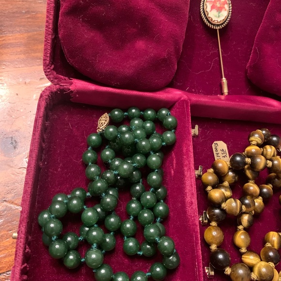 Jewelry - brown yellow real pearl tiger eye necklace and antique jade real pearl necklace